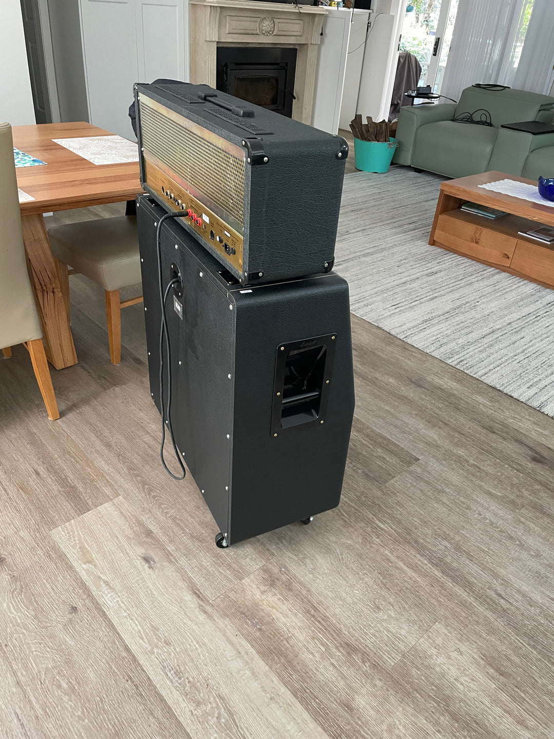 Marshall JCM 2000 & 1960AX cab with V30’s