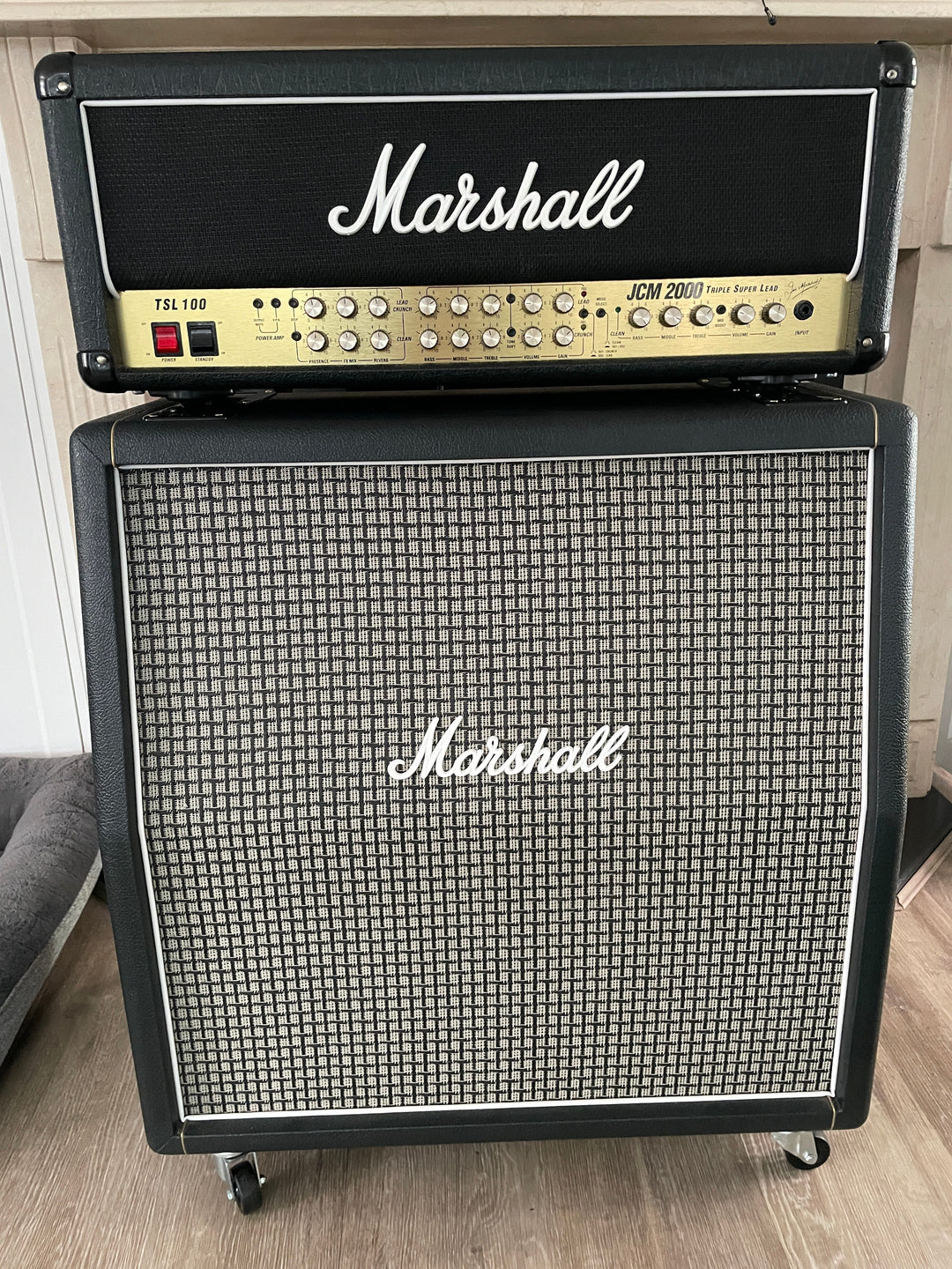 Marshall JCM2000 & 1960AX Cab with V30's